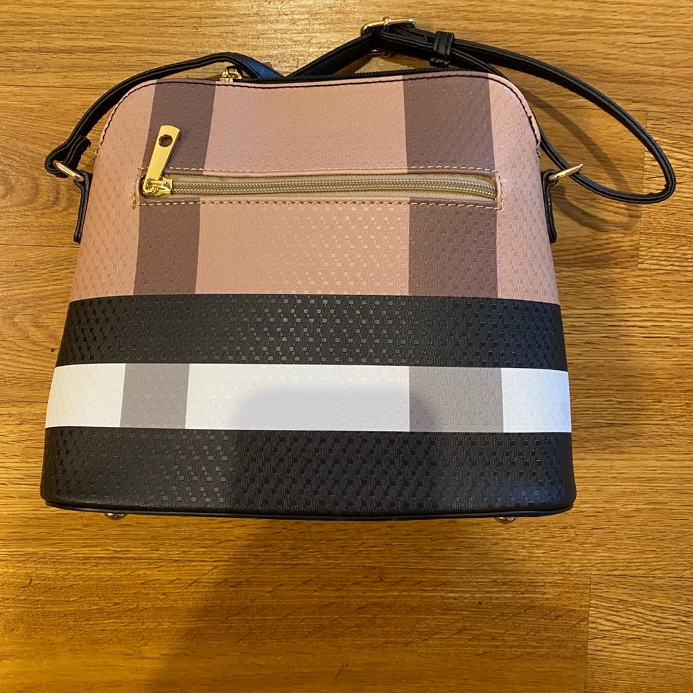 Small cross body bag